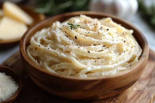 Decadent Creamy White Pasta Sauce with Garlic